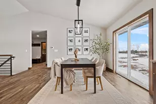 6340 Hidden Hls Ct, Denmark, WI 54208 - Photo 14