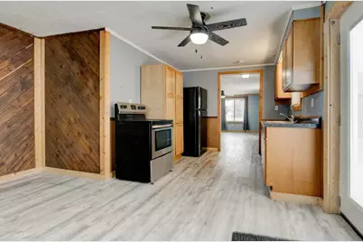 1031 Spruce Street, Marinette, WI 54143 - Photo 6