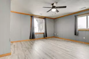 1031 Spruce St, Marinette, WI 54143 - Photo 12