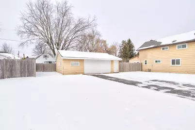 1031 Spruce Street, Marinette, WI 54143 - Photo 34