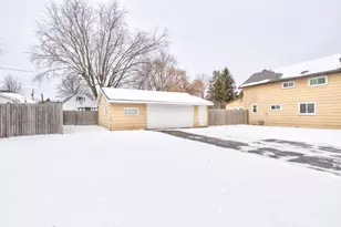 1031 Spruce St, Marinette, WI 54143 - Photo 34