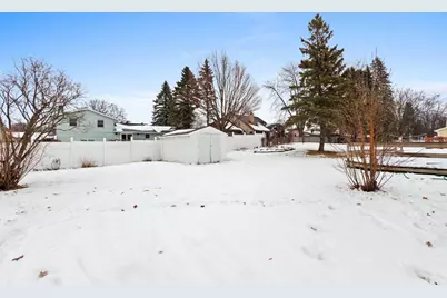 1360 Glen Road, Ashwaubenon, WI 54313 - Photo 38