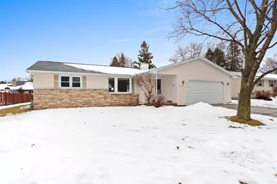 1360 Glen Road, Ashwaubenon, WI 54313 - Photo 40