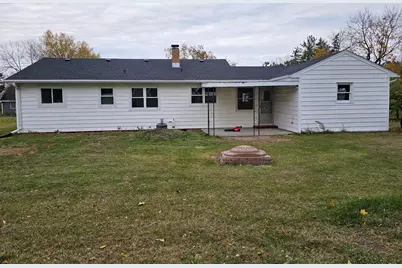 207 W Parker Street, Weyauwega, WI 54983 - Photo 2