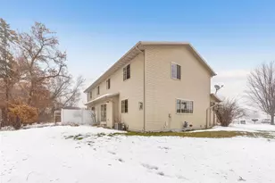 4642 Ridge Ct, Manitowoc, WI 54220 - Photo 24
