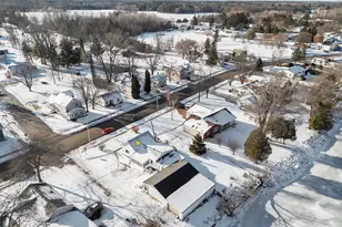 302 McDonald St, Oconto, WI 54153 - Photo 44