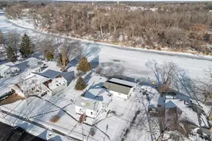 302 McDonald St, Oconto, WI 54153 - Photo 38