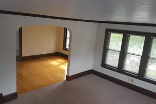 229 E Irving Ave, Oshkosh, WI 54901 - Photo 6