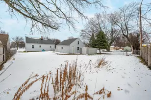 1717 W Franklin St, Appleton, WI 54914 - Photo 24