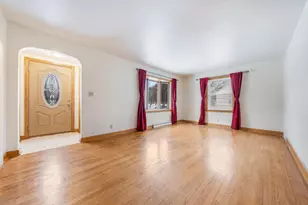 1717 W Franklin St, Appleton, WI 54914 - Photo 2