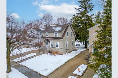 952 Bond Street, Green Bay, WI 54303 - Photo 2