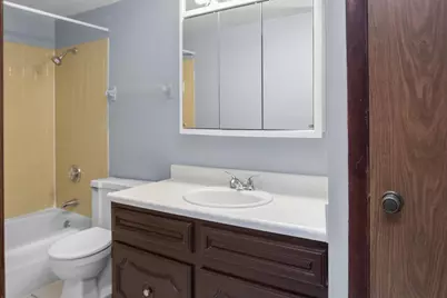 2672 Humboldt Road #4, Green Bay, WI 54311 - Photo 16