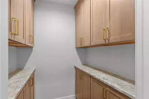 2849 Ruschfield Dr, Oshkosh, WI 54904 - Photo 10