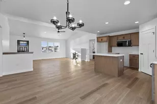 W5610 Tonys Way, Appleton, WI 54915 - Photo 12