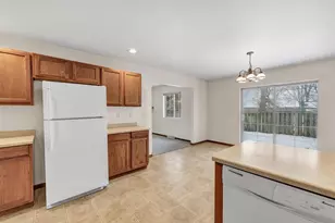 4642 Ridge Ct, Manitowoc, WI 54220 - Photo 10