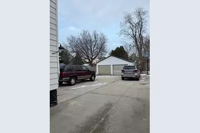 1610 17th Street, Two Rivers, WI 54241 - Photo 4