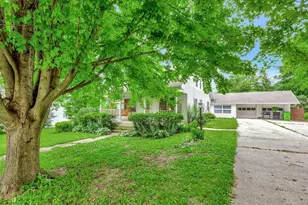 229 S Elm St, Oakfield, WI 53065 - Photo 2