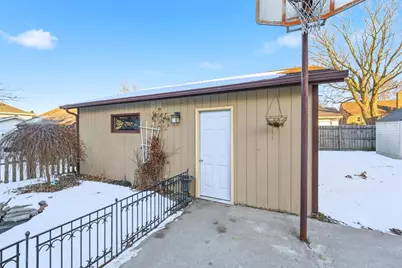 847 N 6th Street, Manitowoc, WI 54220 - Photo 26