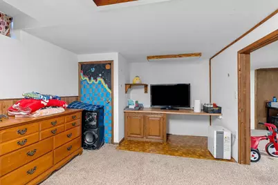 175 McKinley Avenue, Omro, WI 54963 - Photo 14