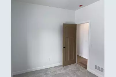 1734 Oak Street, Oshkosh, WI 54901 - Photo 10