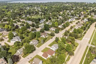 231 Bosworth Ln, Neenah, WI 54956 - Photo 58