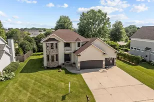 231 Bosworth Ln, Neenah, WI 54956 - Photo 46