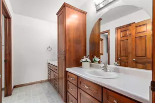 231 Bosworth Ln, Neenah, WI 54956 - Photo 24