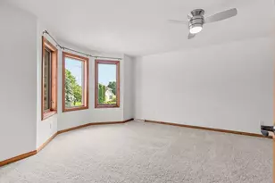 231 Bosworth Ln, Neenah, WI 54956 - Photo 36