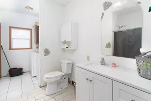 307 W 3rd St, Kaukauna, WI 54130 - Photo 6