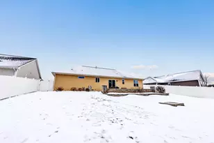 541 Pebblestone Cir, Hobart, WI 54155 - Photo 26