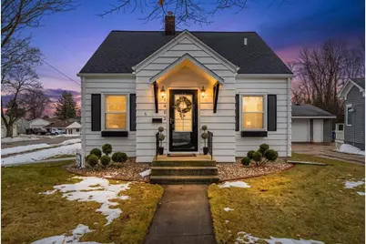 1402 Dodge Street, Kewaunee, WI 54216 - Photo 1