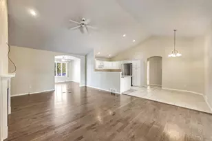 5012 W Boxwood Ln, Appleton, WI 54913 - Photo 6