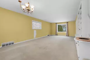 710 Cedar St, Neenah, WI 54956 - Photo 8