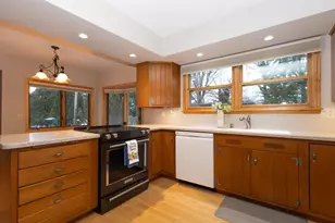 1616 Hickory St, Oshkosh, WI 54901 - Photo 10