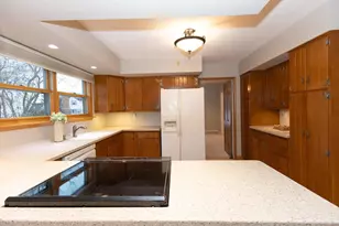 1616 Hickory St, Oshkosh, WI 54901 - Photo 12