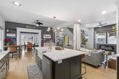 423 E Doty Avenue, Neenah, WI 54956 - Photo 8