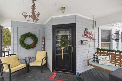 423 E Doty Avenue, Neenah, WI 54956 - Photo 2