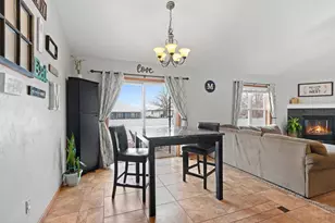 1012 Tana Ln, Menasha, WI 54952 - Photo 10