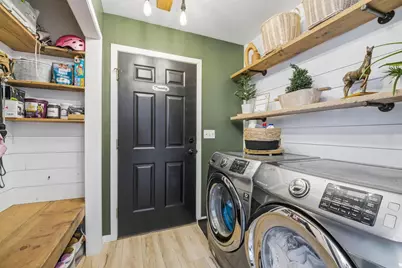 2023 Meadowview Street, Kaukauna, WI 54130 - Photo 12