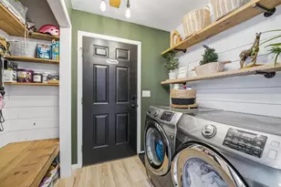 2023 Meadowview St, Kaukauna, WI 54130 - Photo 12