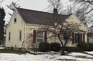 613 Warsaw St, Menasha, WI 54952 - Photo 2
