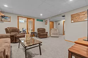 1992 Mayflower St, Kaukauna, WI 54130 - Photo 34