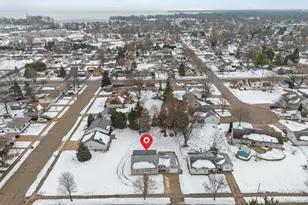 929 Harding St, Menasha, WI 54952 - Photo 4