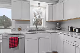 929 Harding St, Menasha, WI 54952 - Photo 16