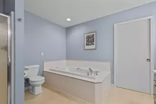 3034 E Fallcreek Ln, Appleton, WI 54913 - Photo 32