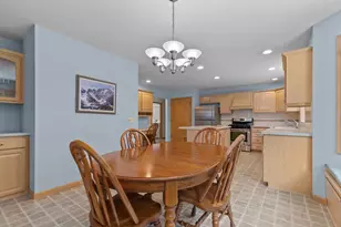 3034 E Fallcreek Ln, Appleton, WI 54913 - Photo 20