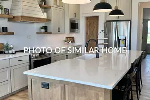 409 Jerelyn Ct, Combined Locks, WI 54113 - Photo 4