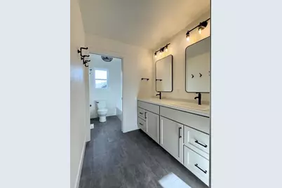 409 Jerelyn Court, Combined Locks, WI 54113 - Photo 14
