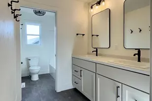 409 Jerelyn Ct, Combined Locks, WI 54113 - Photo 14