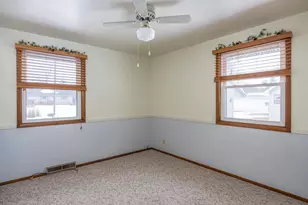 524 Michael St, Combined Locks, WI 54113 - Photo 16